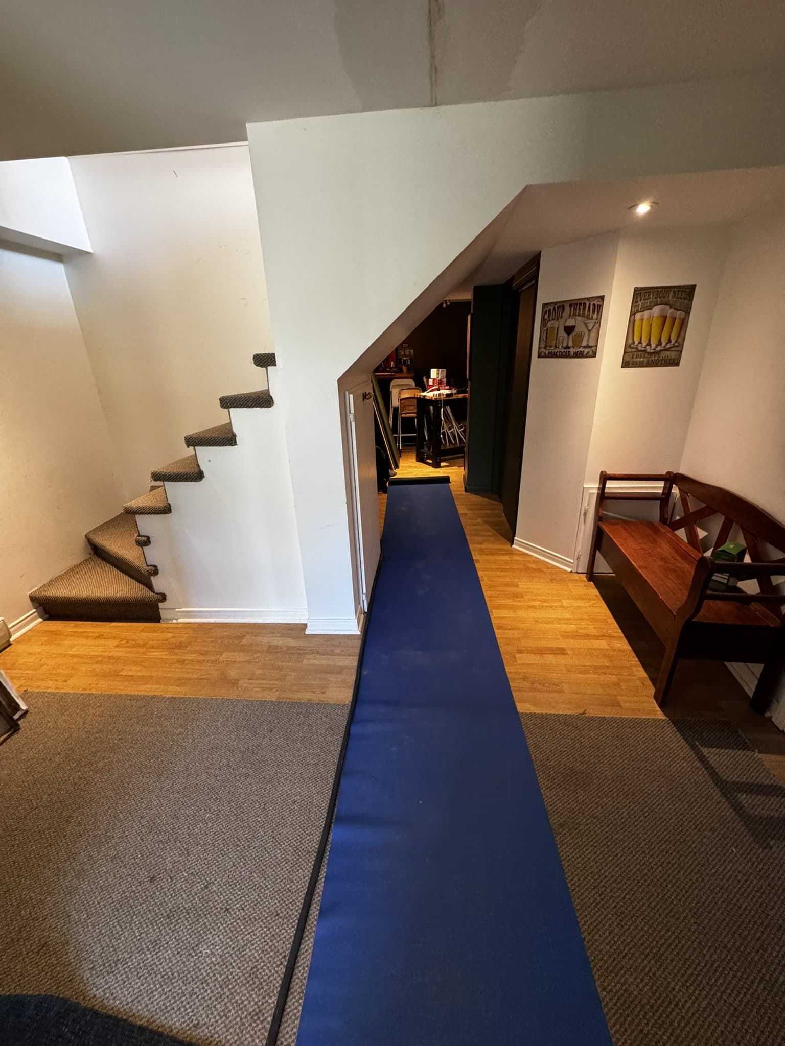 Protection des planchers et de l’escalier sur le trajet du chantier